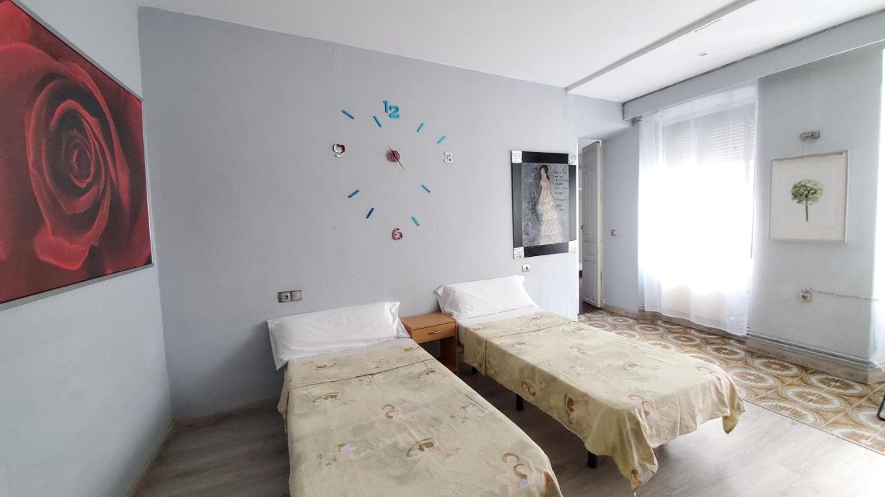 Hostal Martes Caceres Plaza Mayor - Tercer Piso Sin Ascensor 외부 사진